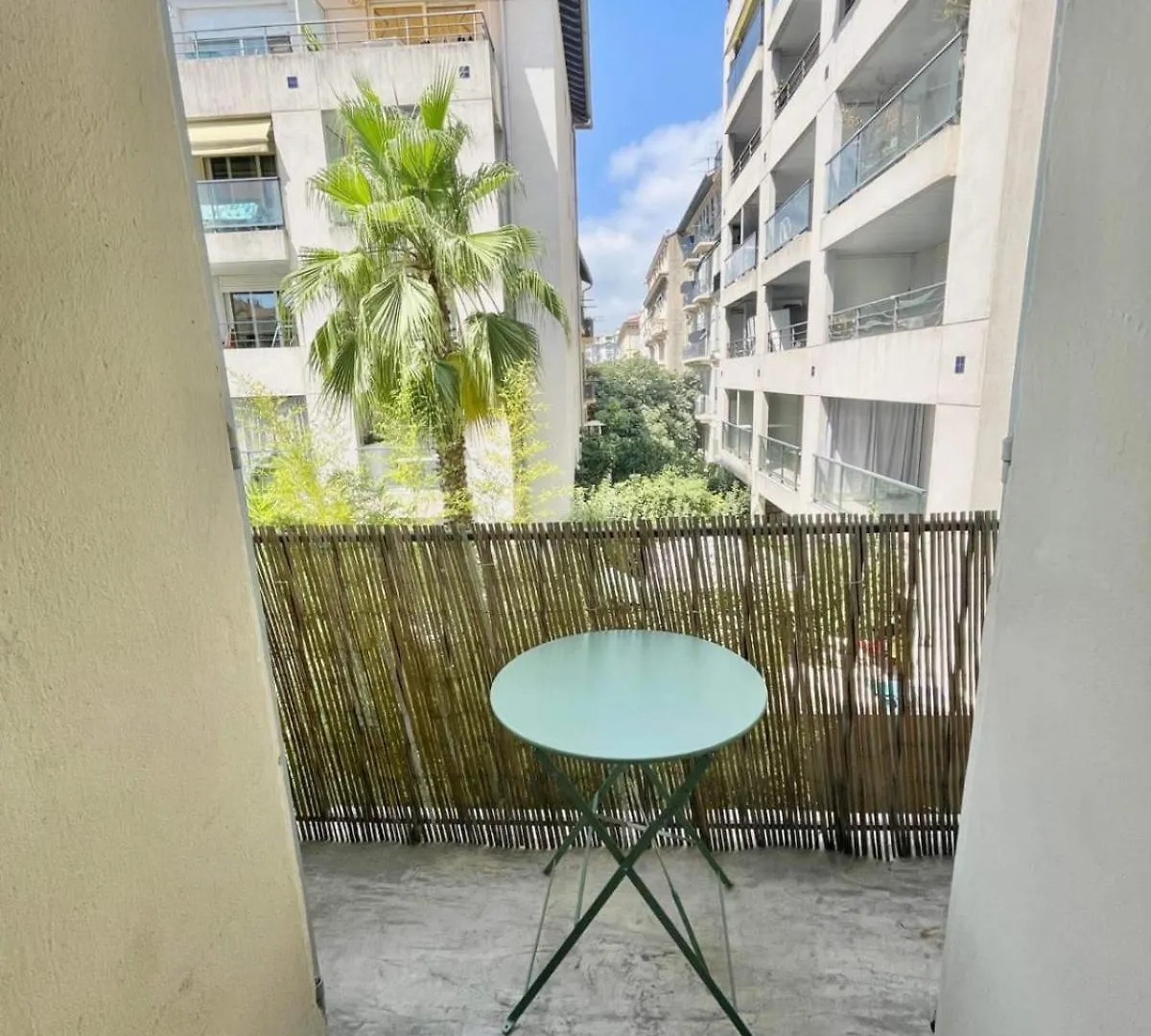 Nice Two-Rooms With Balcony In Nice